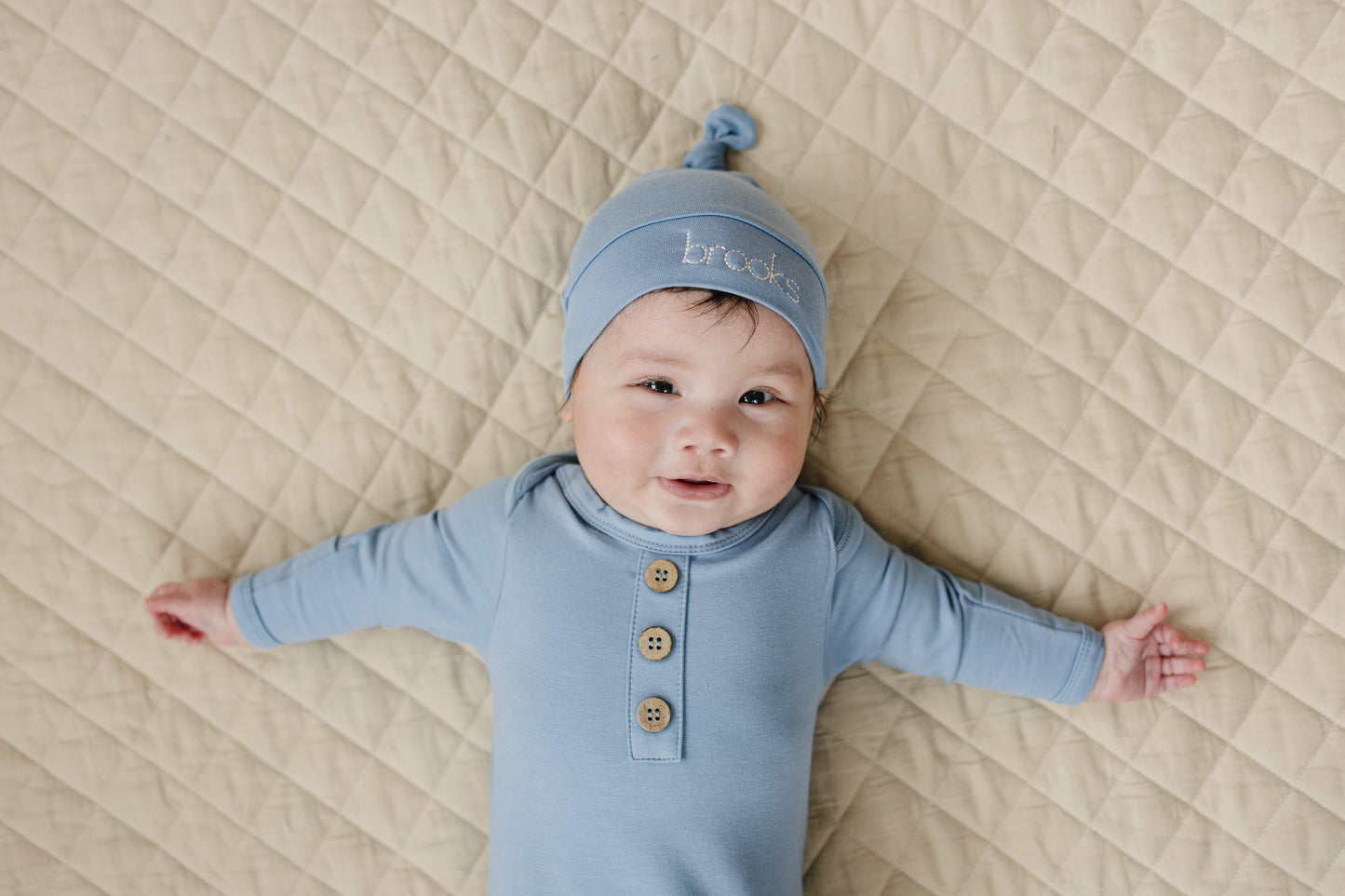 Newborn Bamboo Knotted Gown & Hat Set